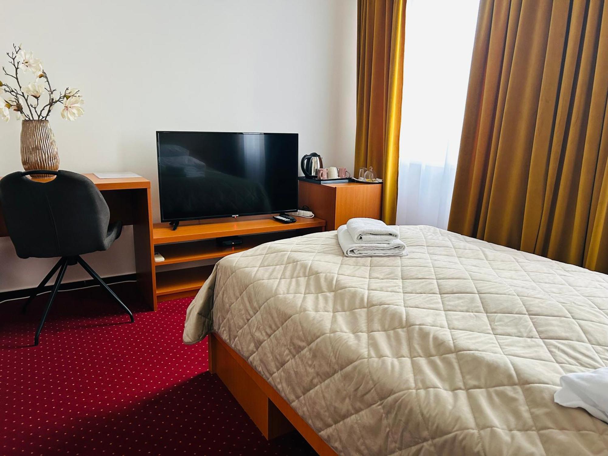 Hotel Evan u Hoffera Topoľčany Buitenkant foto